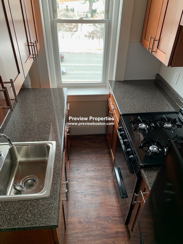 1179 Boylston St, Fenway