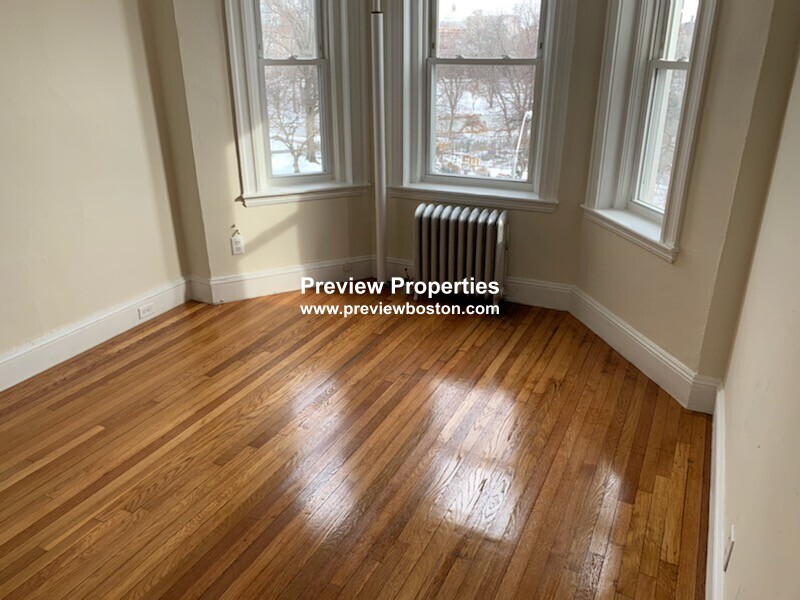 1179 Boylston St, Fenway