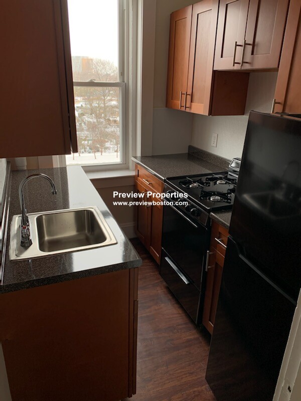 1179 Boylston St, Fenway