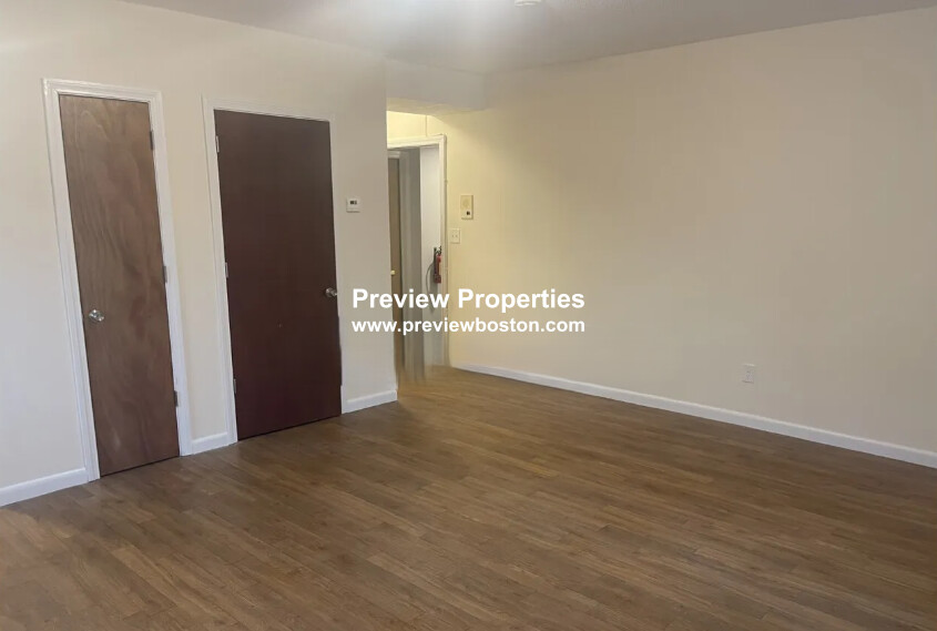 2018 Commonwealth Ave, Brighton