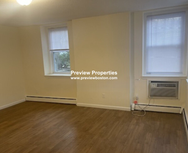 2018 Commonwealth Ave, Brighton