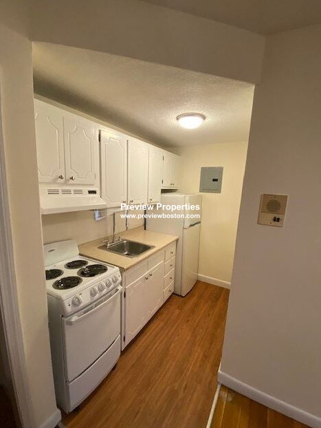 164 North Beacon St, Brighton