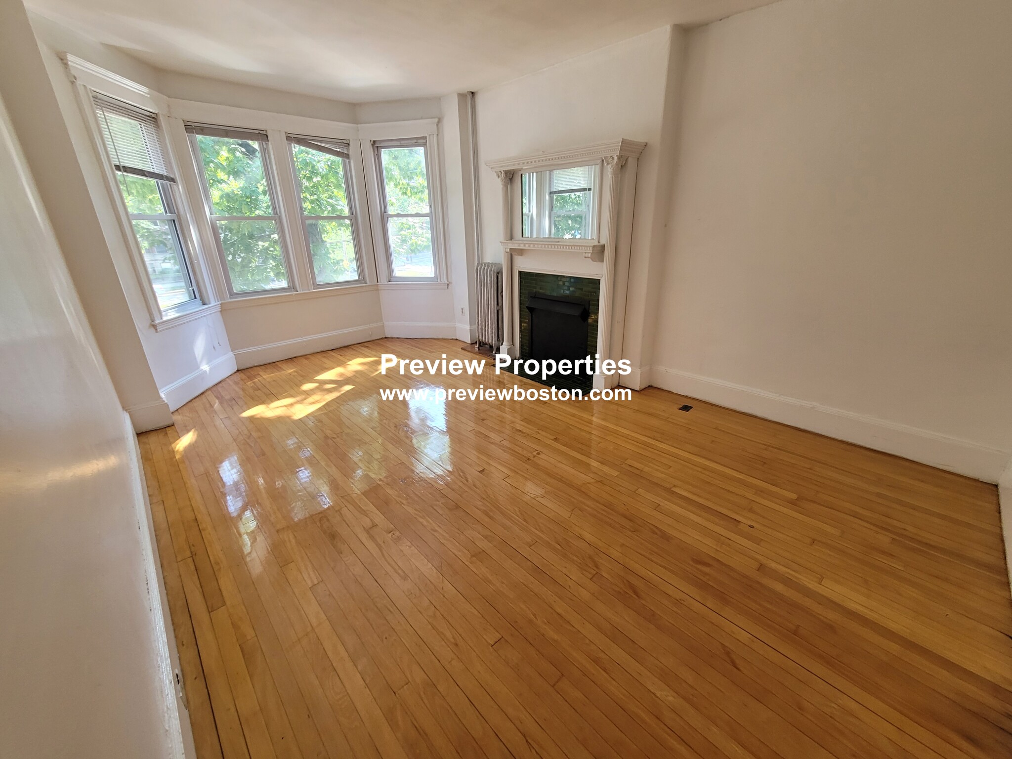 1377A Commonwealth Ave, Allston