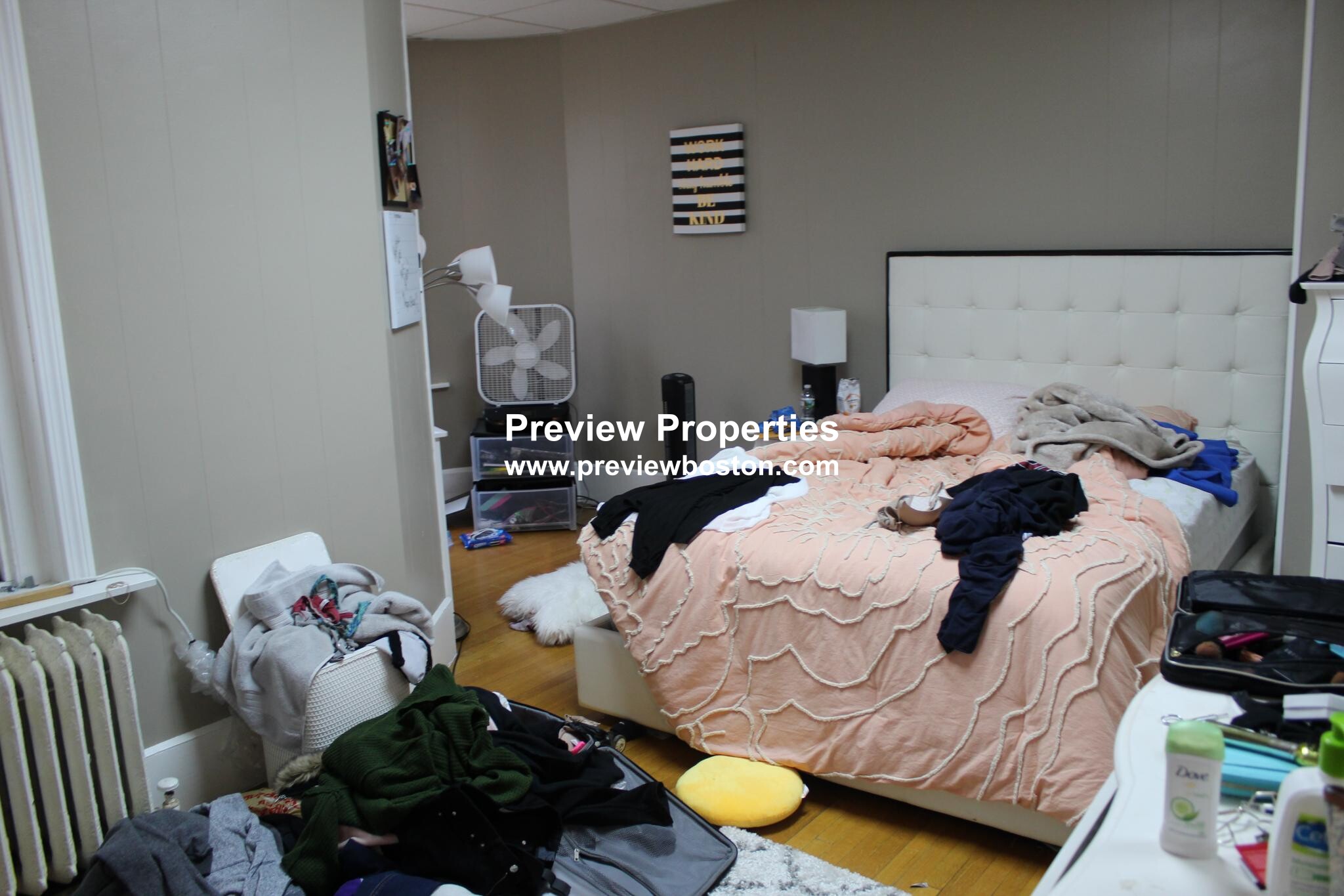 879 Beacon St, Fenway