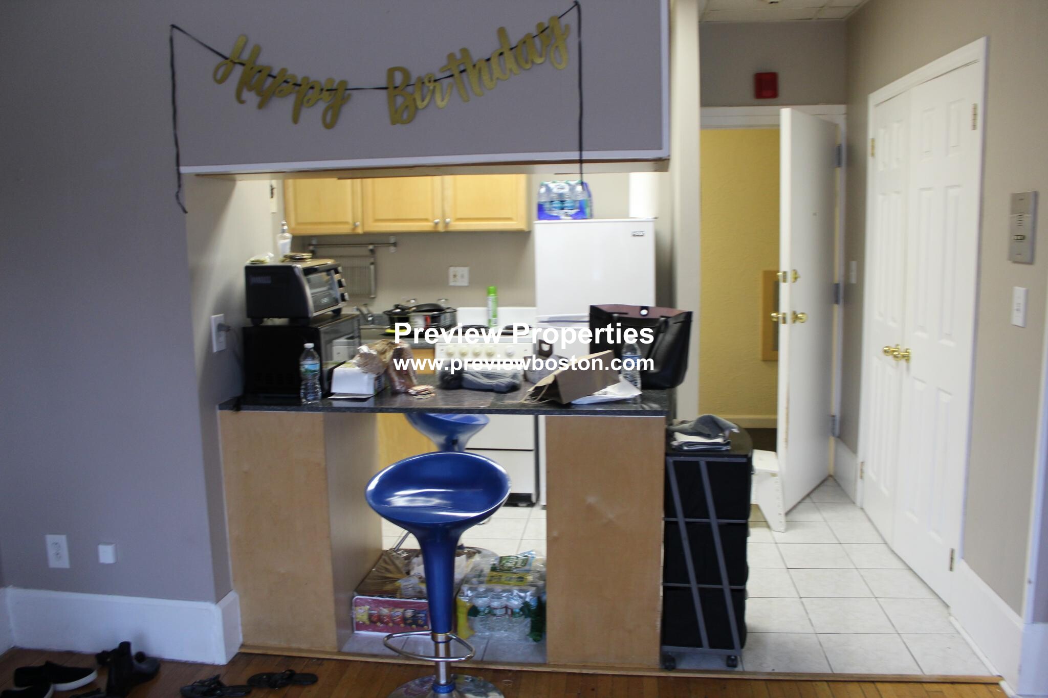 879 Beacon St, Fenway