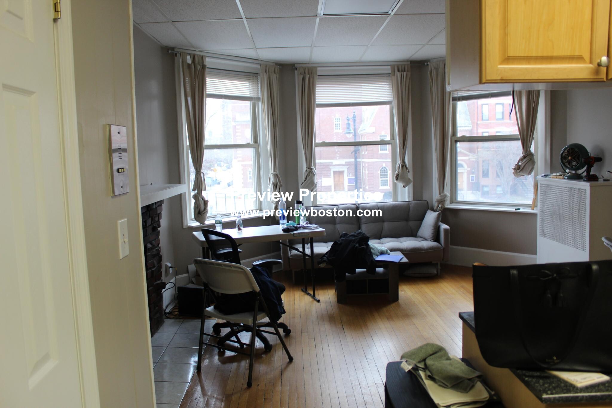 879 Beacon St, Fenway