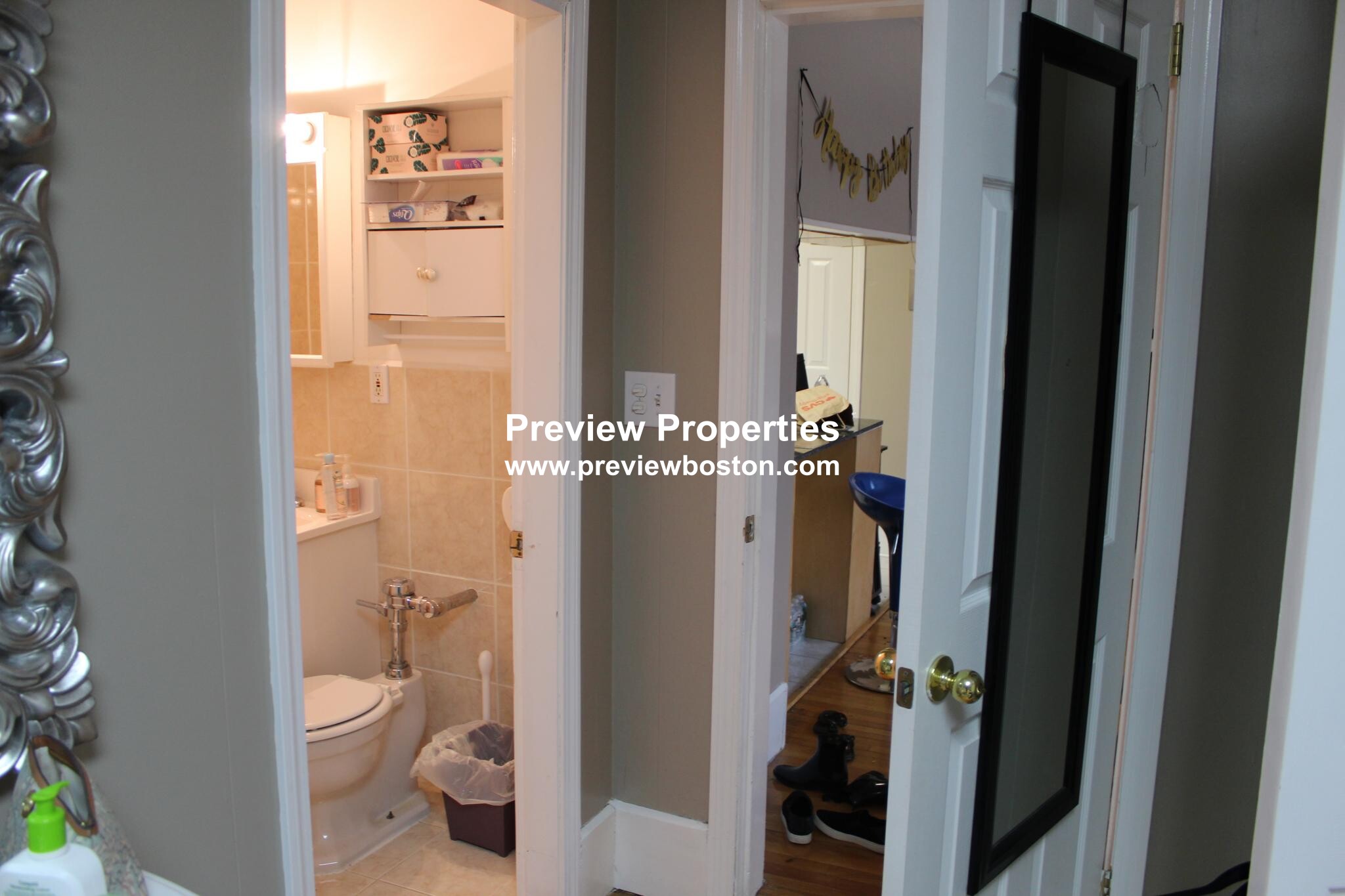 879 Beacon St, Fenway