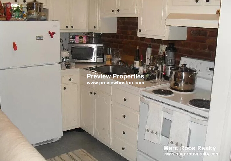 66 South Huntington Ave, Jamaica Plain