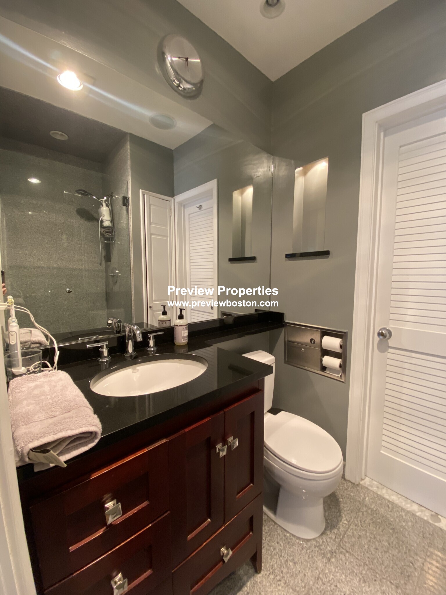 33 Gray St, South End