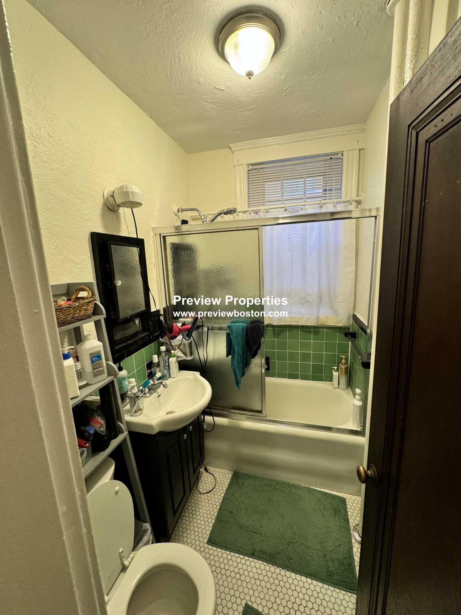 1945 Commonwealth Ave, Brighton