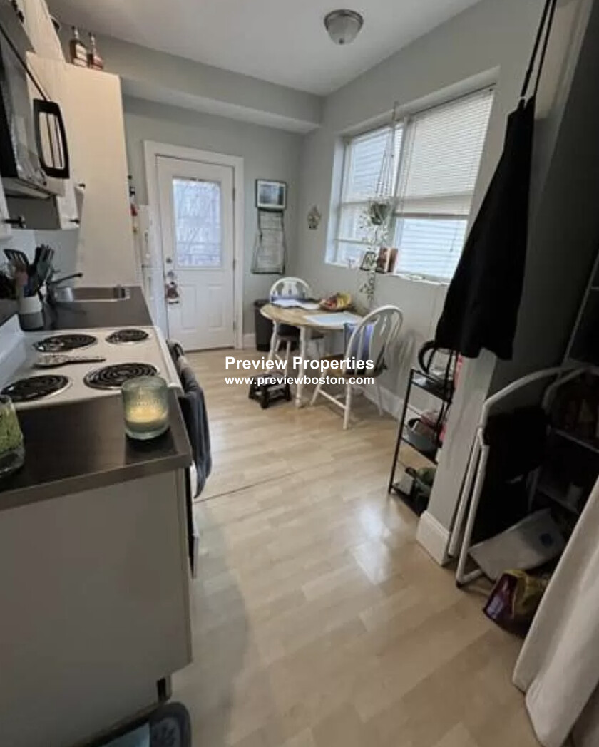 846 Dorchester Ave, Dorchester