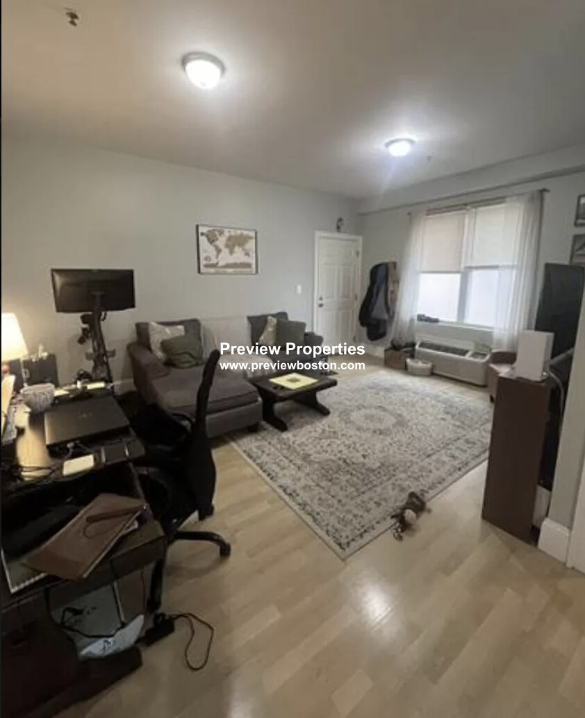 846 Dorchester Ave, Dorchester