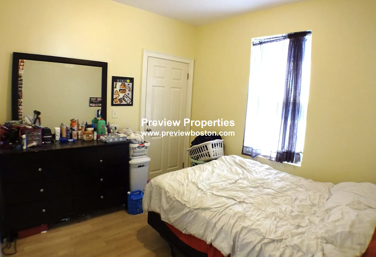 846 Dorchester Ave, Dorchester