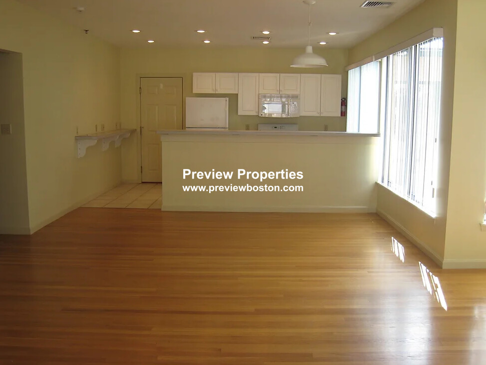 31 Channing St, Newton Corner