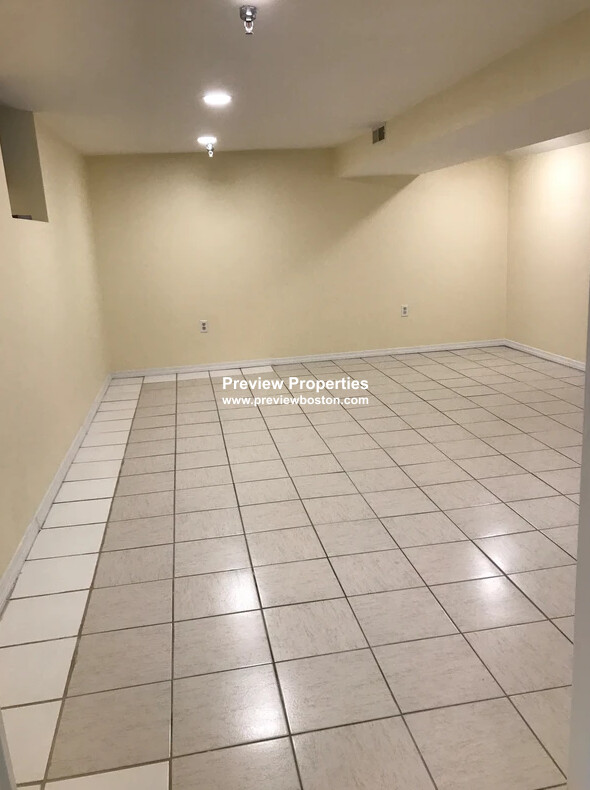 31 Channing St, Newton Corner