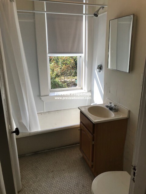 1185 Boylston St, Fenway