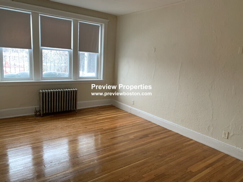 1800 Commonwealth Ave, Brighton