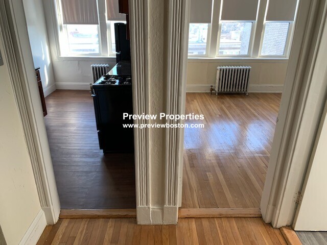 1800 Commonwealth Ave, Brighton