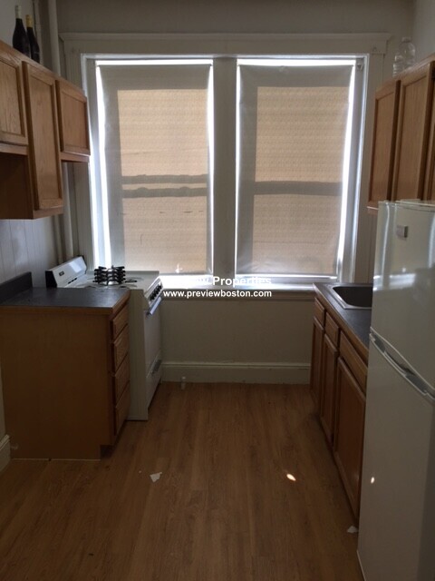 1810 Commonwealth Ave, Brighton