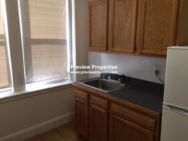 1810 Commonwealth Ave, Brighton