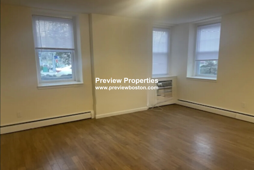 2018 Commonwealth Ave, Brighton