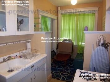 1641 Commonwealth Ave, Brighton