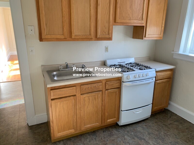 66 Chiswick Rd, Brighton