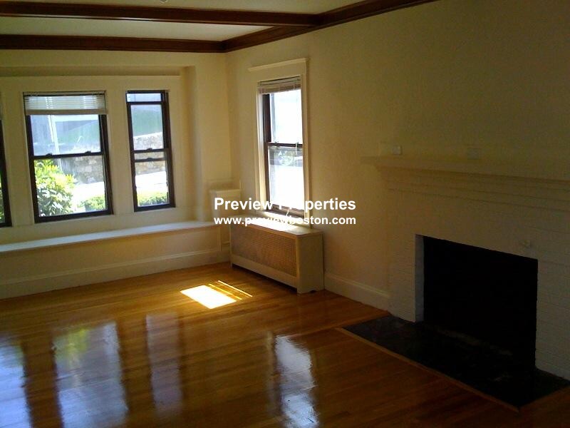 12 Gerald Rd, Brighton