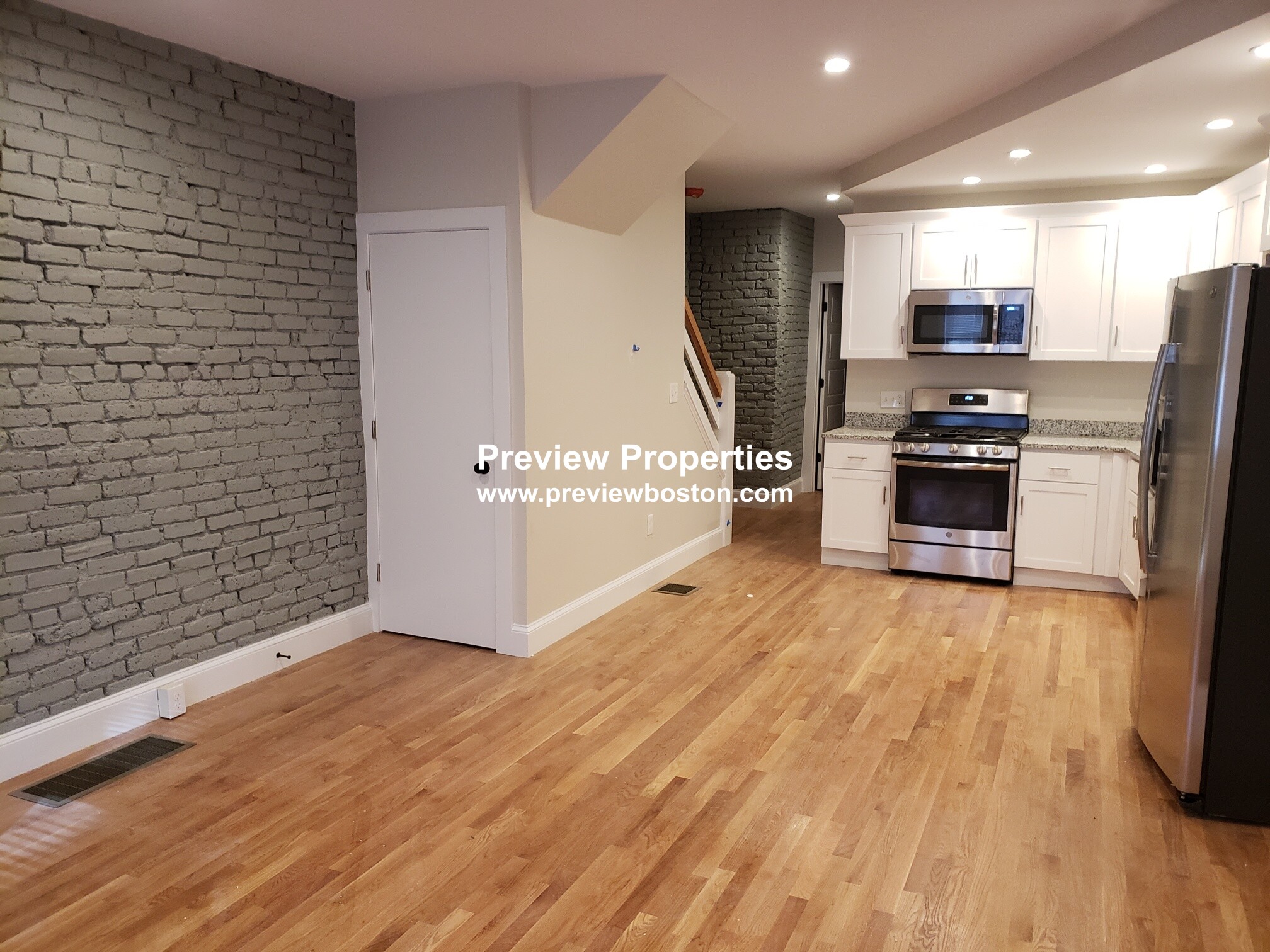 129 Sutherland, Brighton