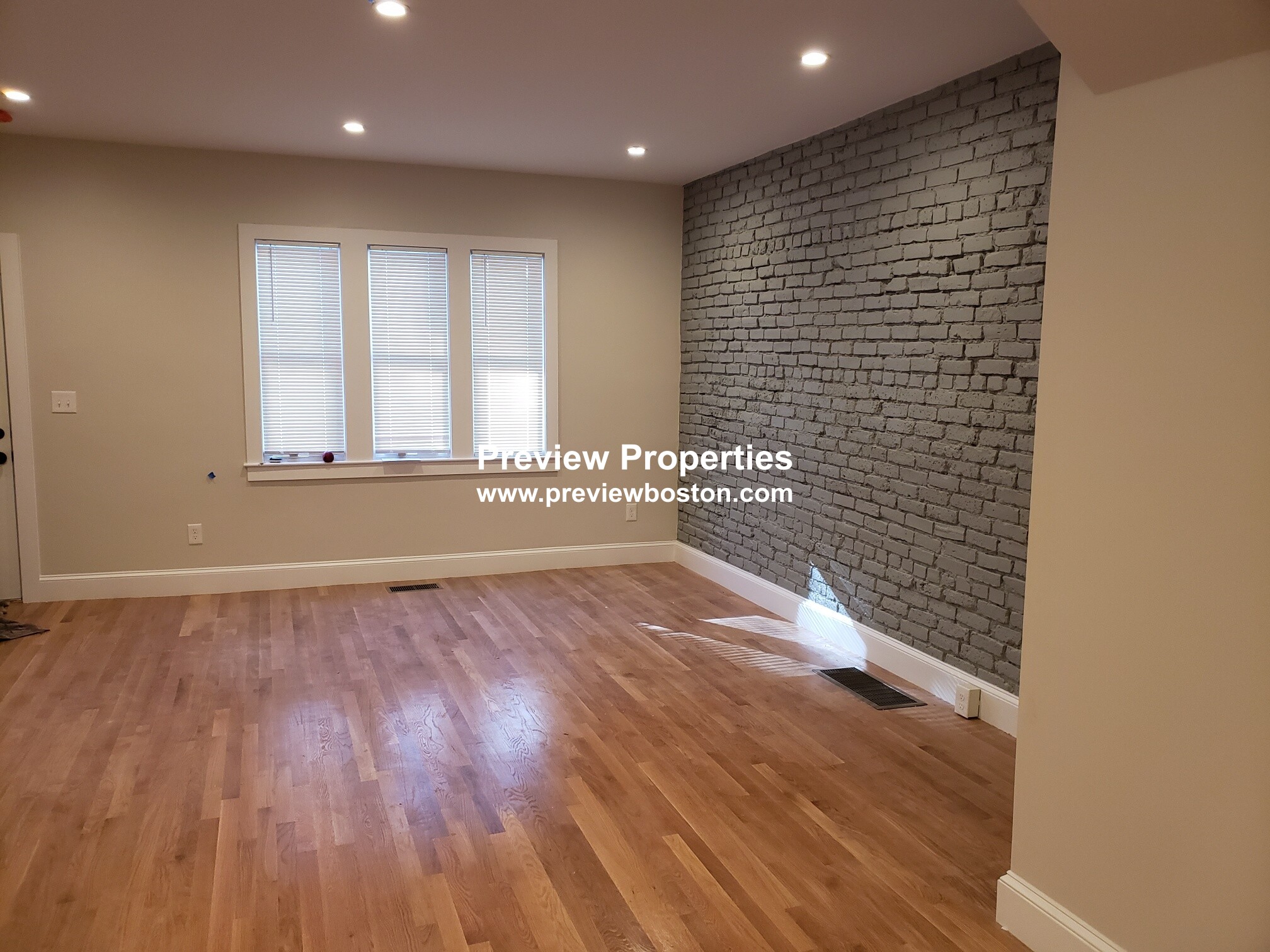 129 Sutherland, Brighton