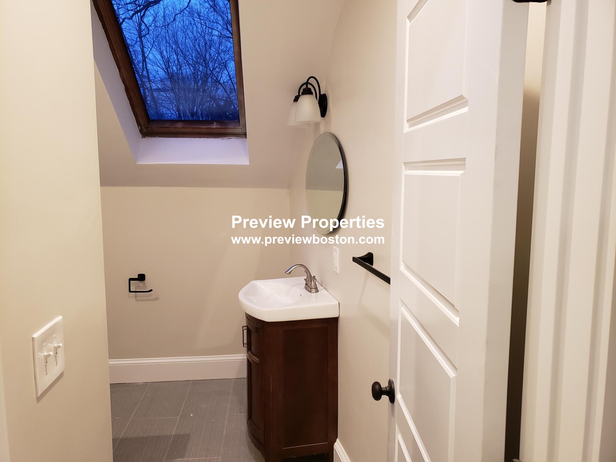 129 Sutherland, Brighton