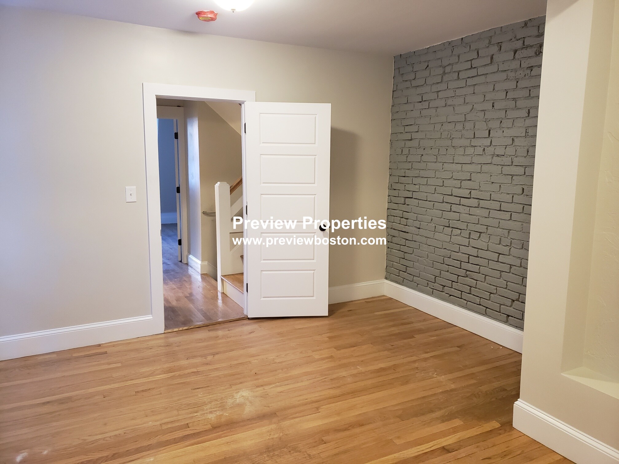 129 Sutherland, Brighton