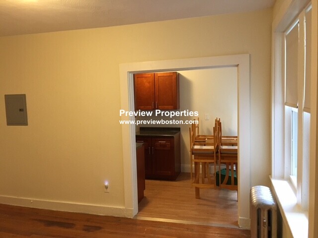 109 Brainerd Rd, Allston