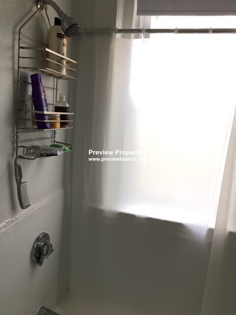 109 Brainerd Rd, Allston