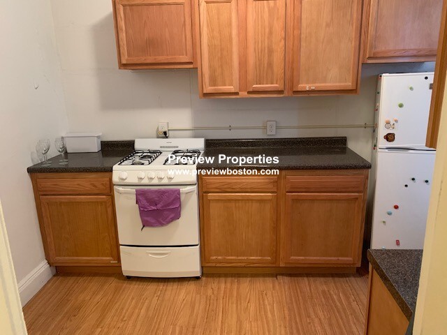 1800 Commonwealth Ave, Brighton