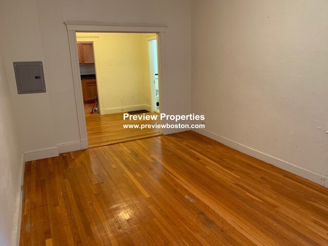 1800 Commonwealth Ave, Brighton