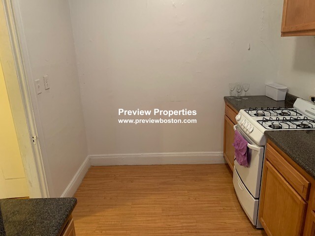 1800 Commonwealth Ave, Brighton