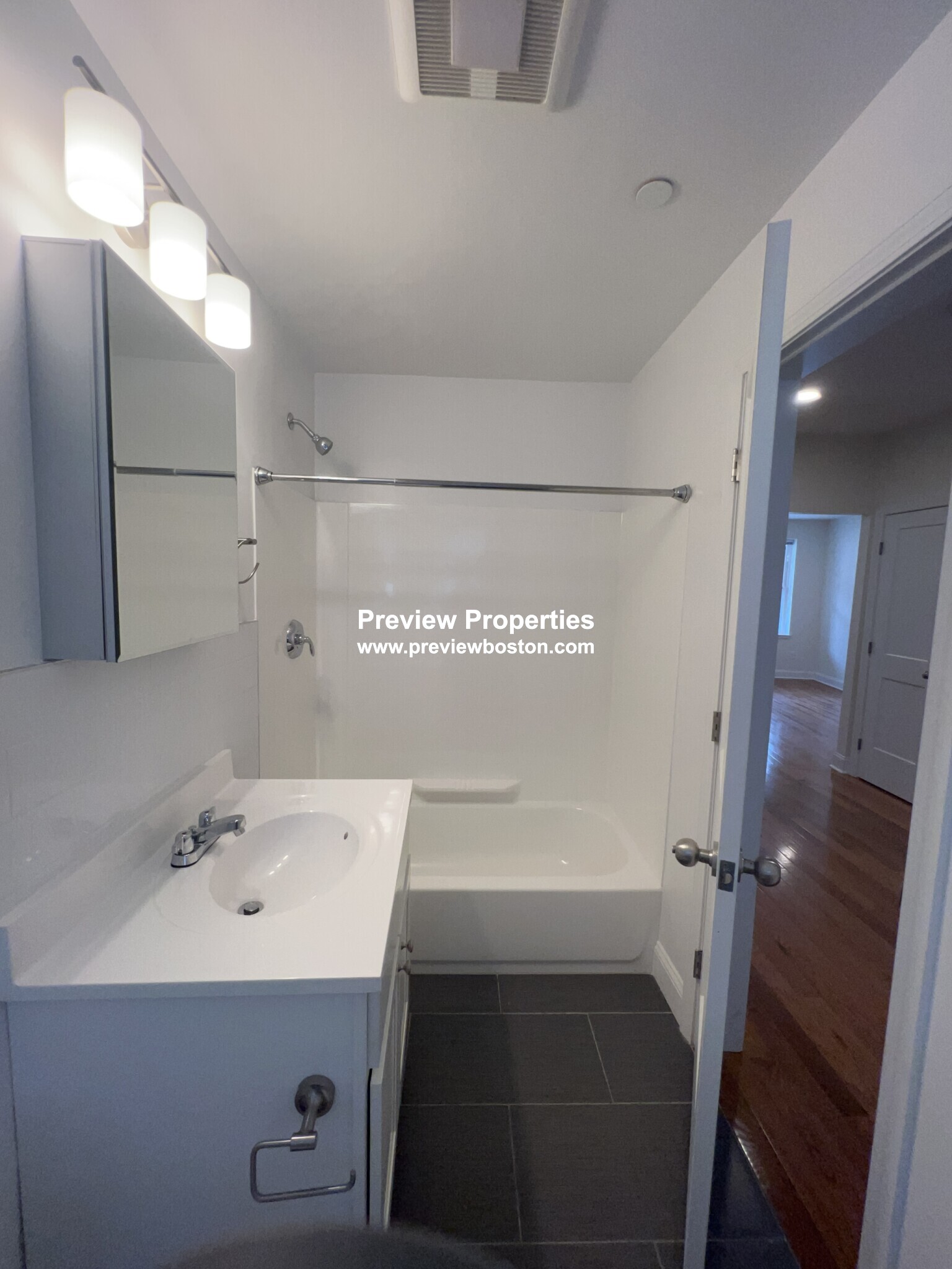 123 Sutherland Rd, Brighton