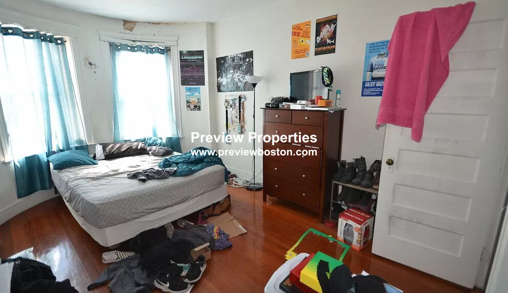 https://ygl-photos.s3.us-west-004.backblazeb2.com/386W667ee0bb765d7.jpg
