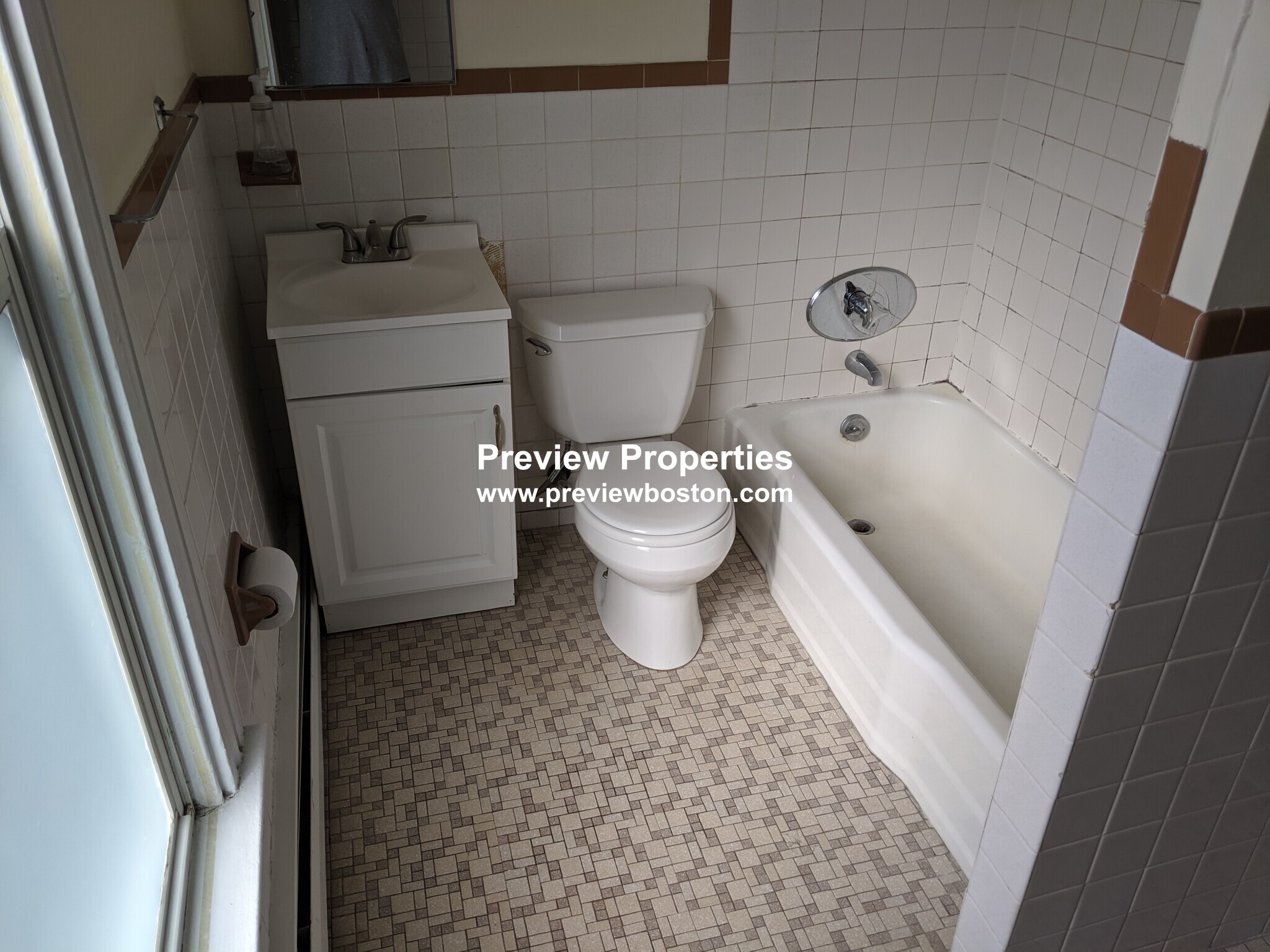 60 Walden St, Neighborhood Nine