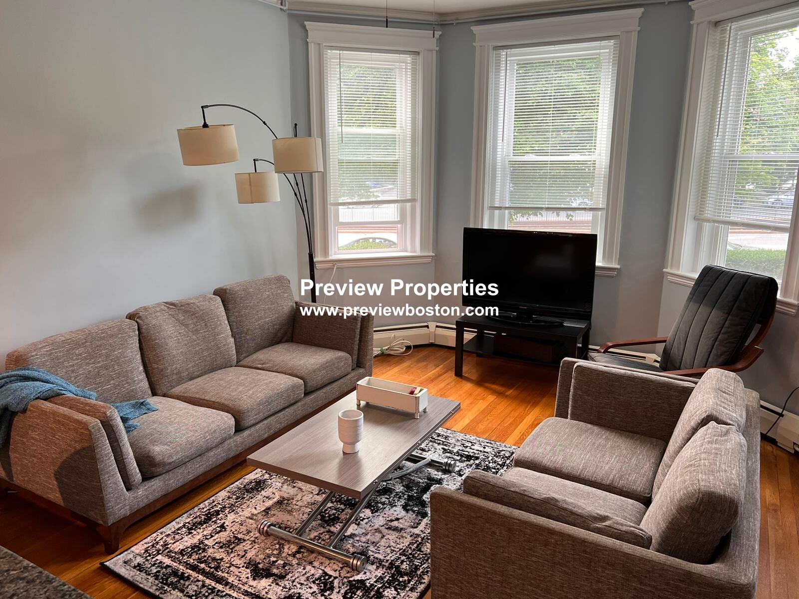 1840 Commonwealth Ave, Brighton