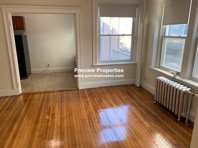 1163 Boylston St, Fenway