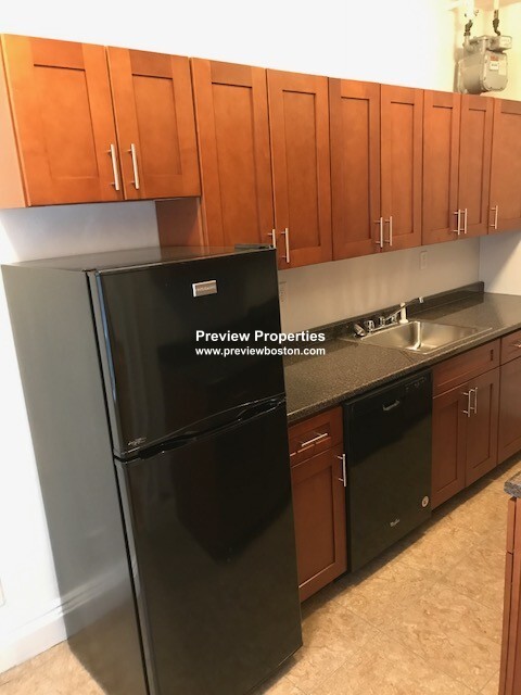 1171 Boylston St, Fenway