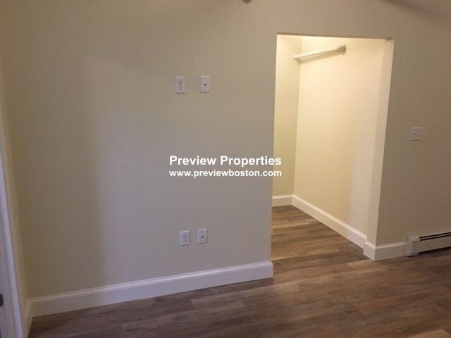 1375 Commonwealth Ave, Allston