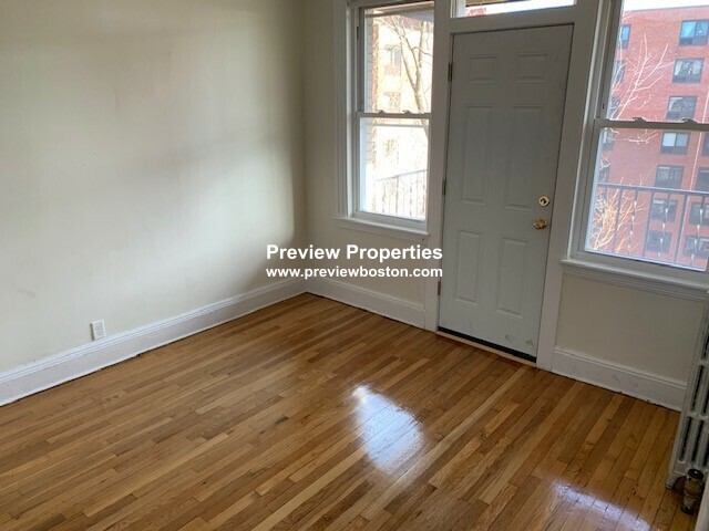 1630 Commonwealth Ave, Brighton