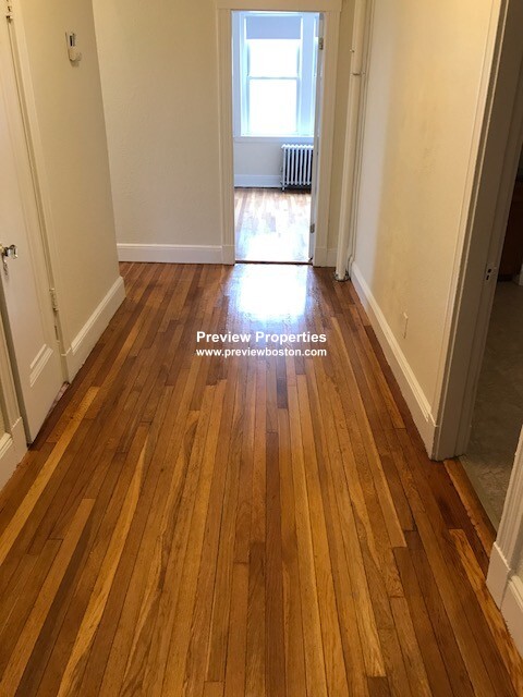 1820 Commonwealth Ave, Brighton