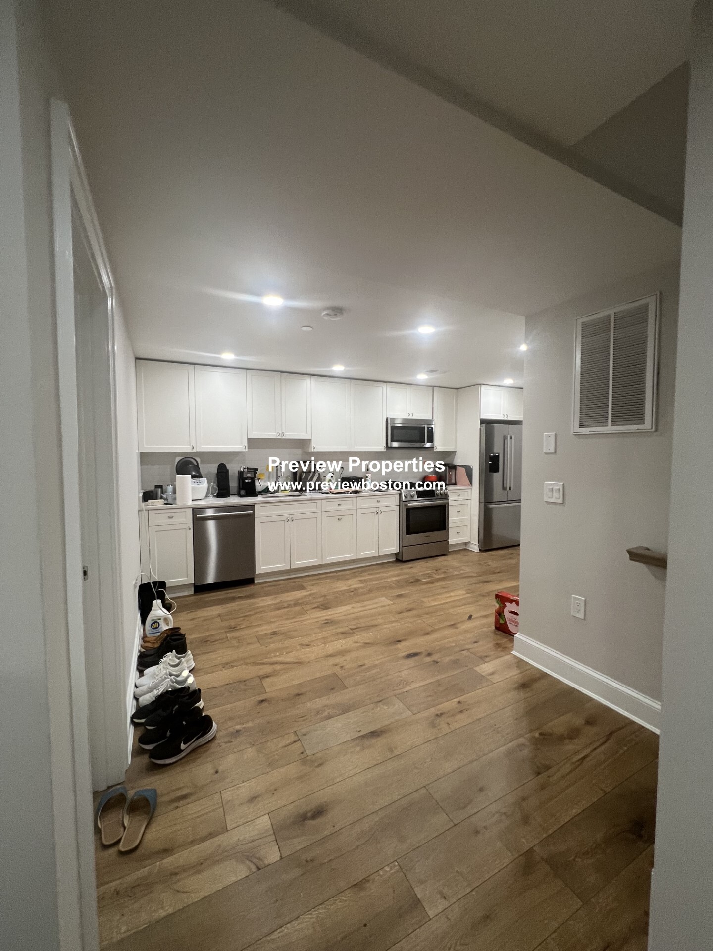 14 Mount Hood Rd, Brighton