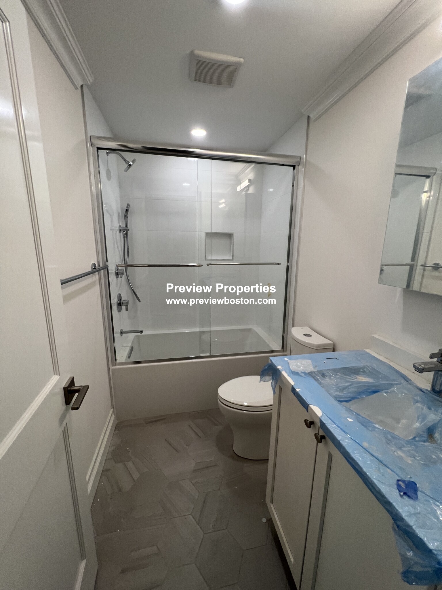 14 Mount Hood Rd, Brighton