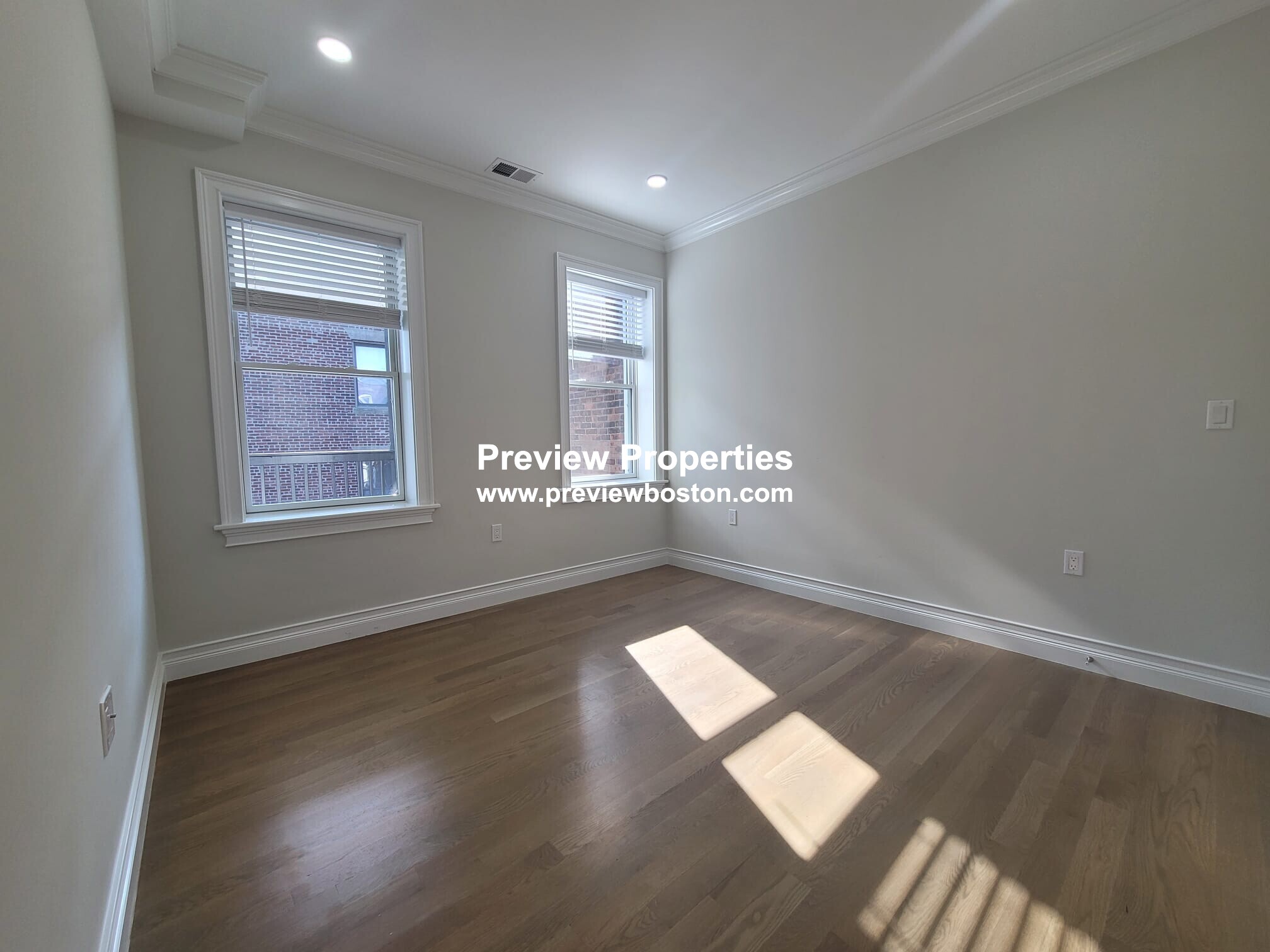 14 Mount Hood Rd, Brighton