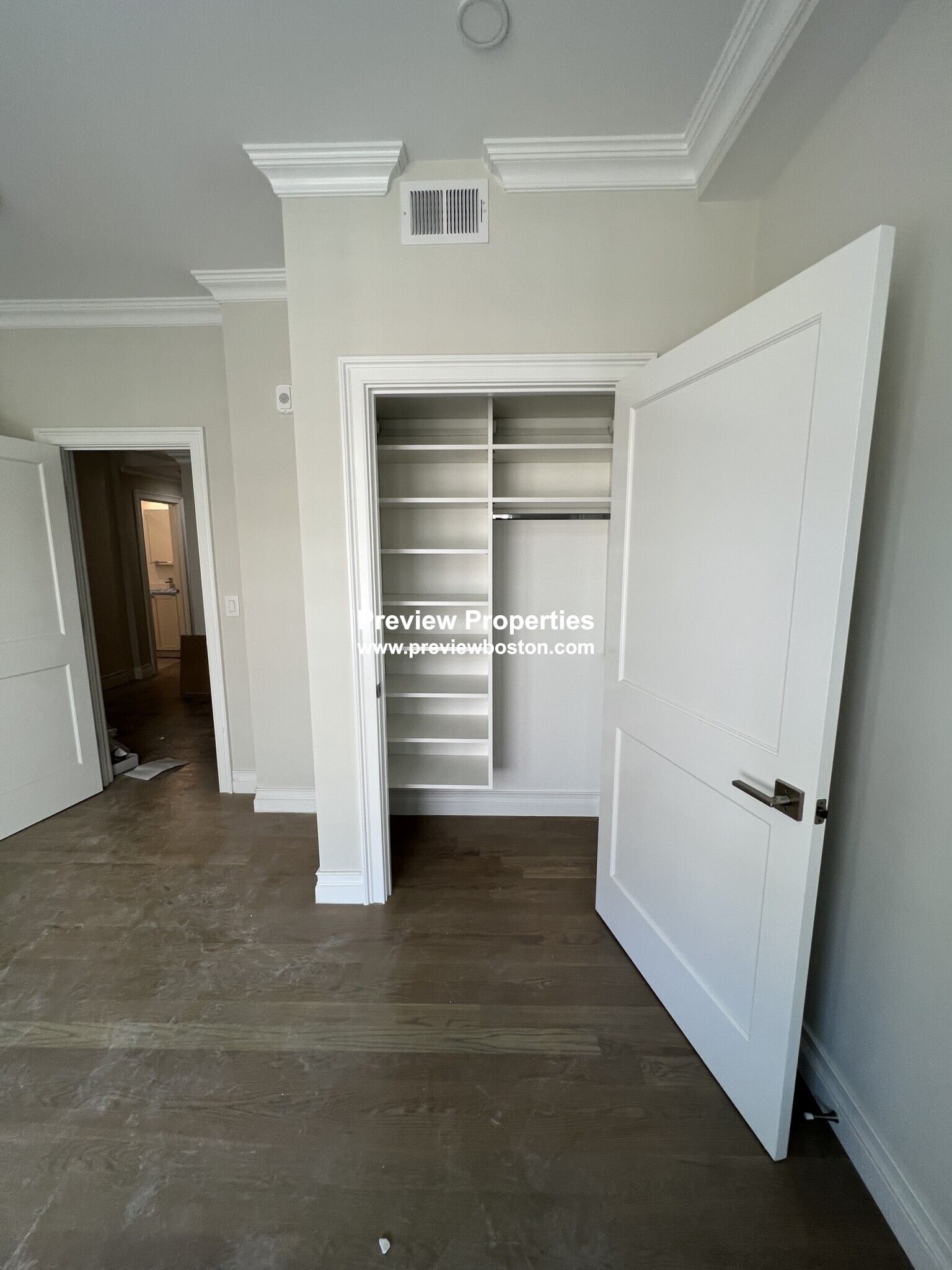 14 Mount Hood Rd, Brighton